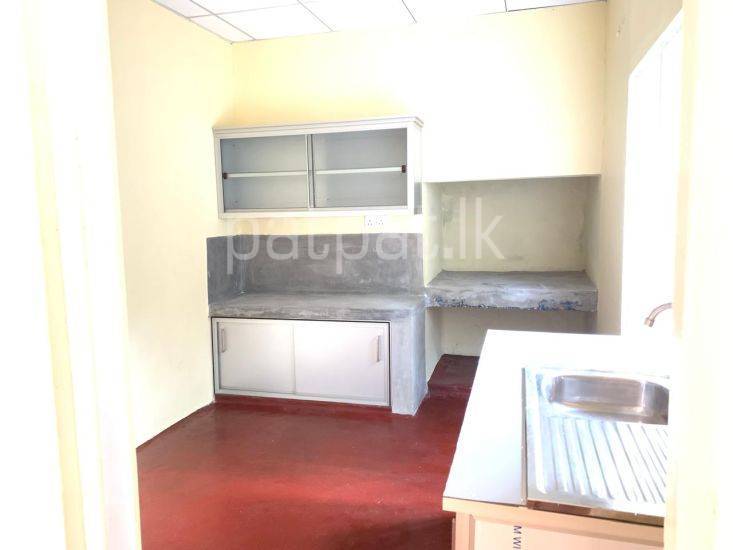 House for Rent in Thalapathpitiya