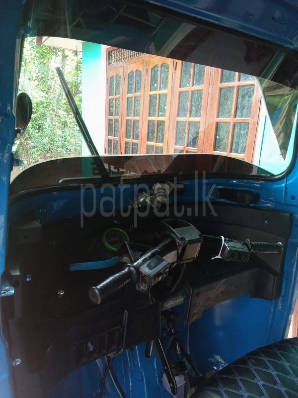 Bajaj Three Wheel 2014 - பயன்படுத்தப்பட்டது முச்சக்கர வண்டி sale in Sri Lanka - patpat.lk