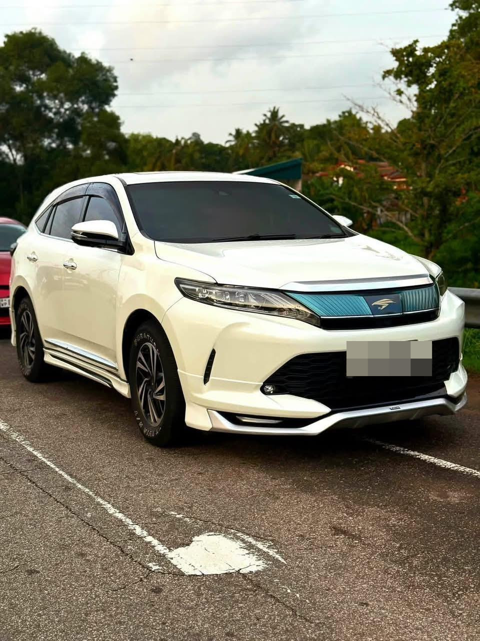 Toyota Harrier 2017 - Used SUV sale in Sri Lanka - patpat.lk