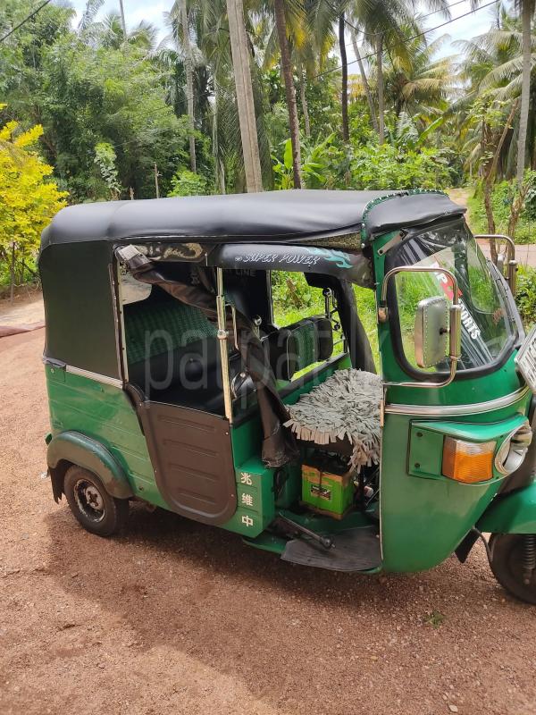 Bajaj 4 stroke 2012 - Used Three wheeler sale in Sri Lanka - patpat.lk