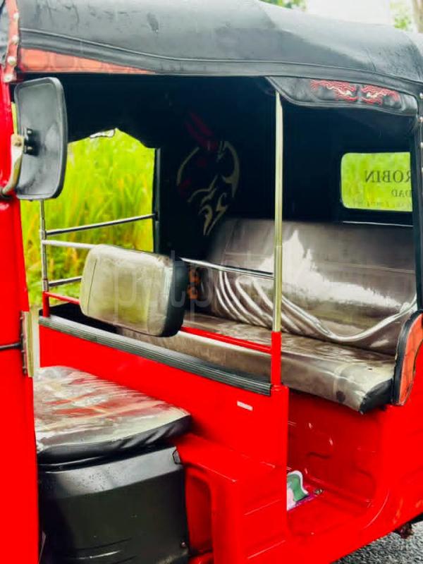 Bajaj 4 stroke 2016 - Used Three wheeler sale in Sri Lanka - patpat.lk
