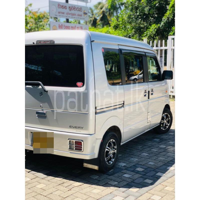 Advertisement image 1