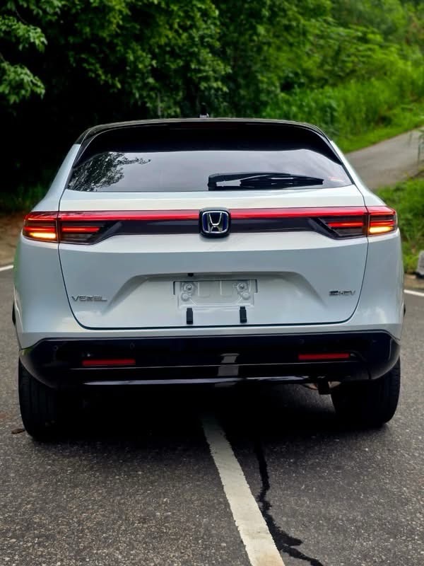 Honda Vezel 2024 - சான்றளிக்கப்பட்டது SUV sale in Sri Lanka - patpat.lk