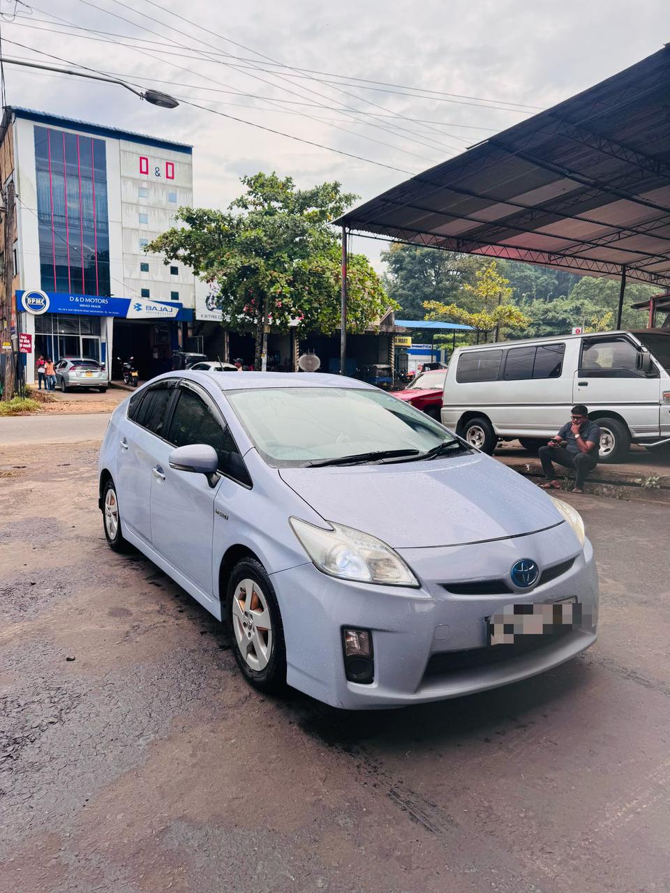 Toyota Prius 2011 - Used Car sale in Sri Lanka - patpat.lk