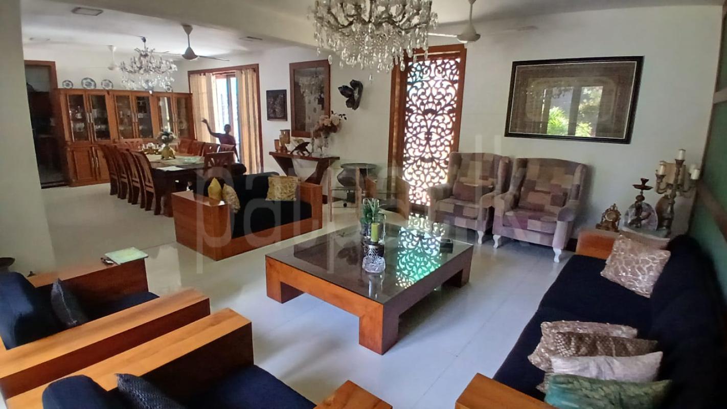 House for Sale in Kollupitiya (Colombo 03)