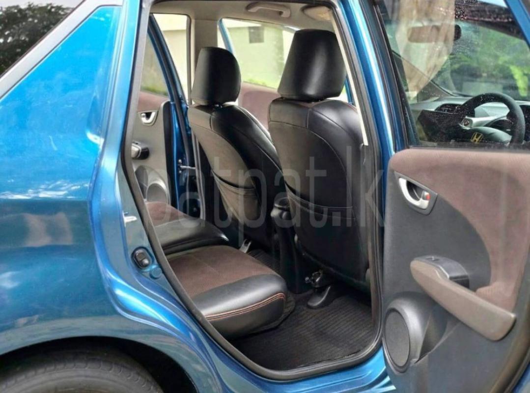 Advertisement image 6