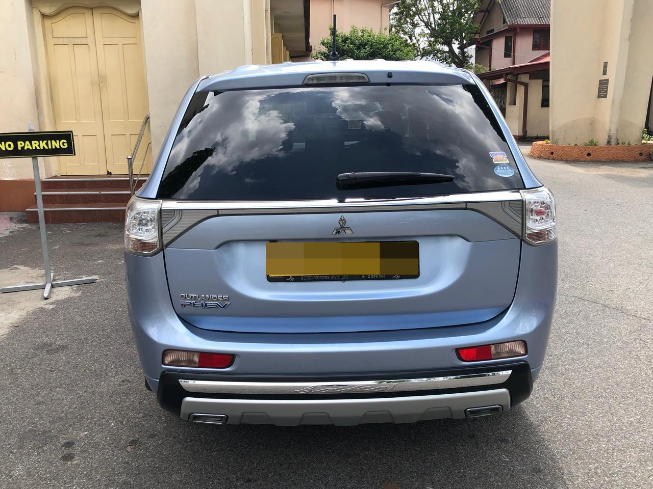 Mitsubishi Outlander 2014 - Used SUV sale in Sri Lanka - patpat.lk