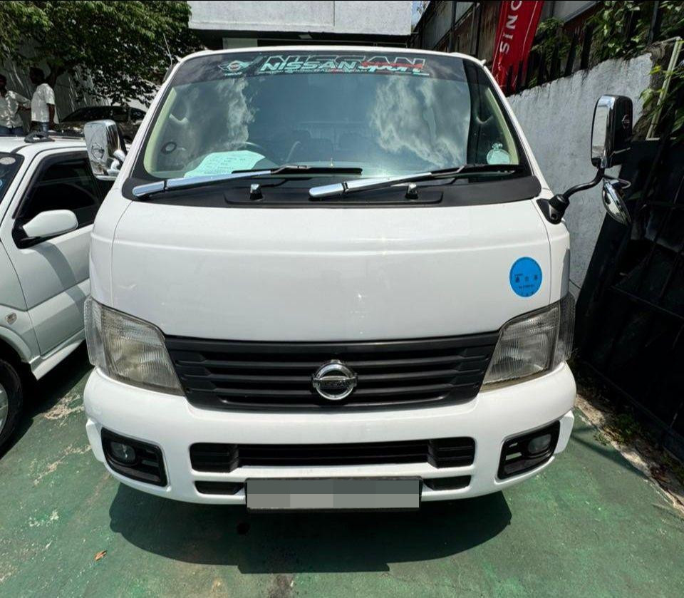 Nissan E25 2005 ads-image-1