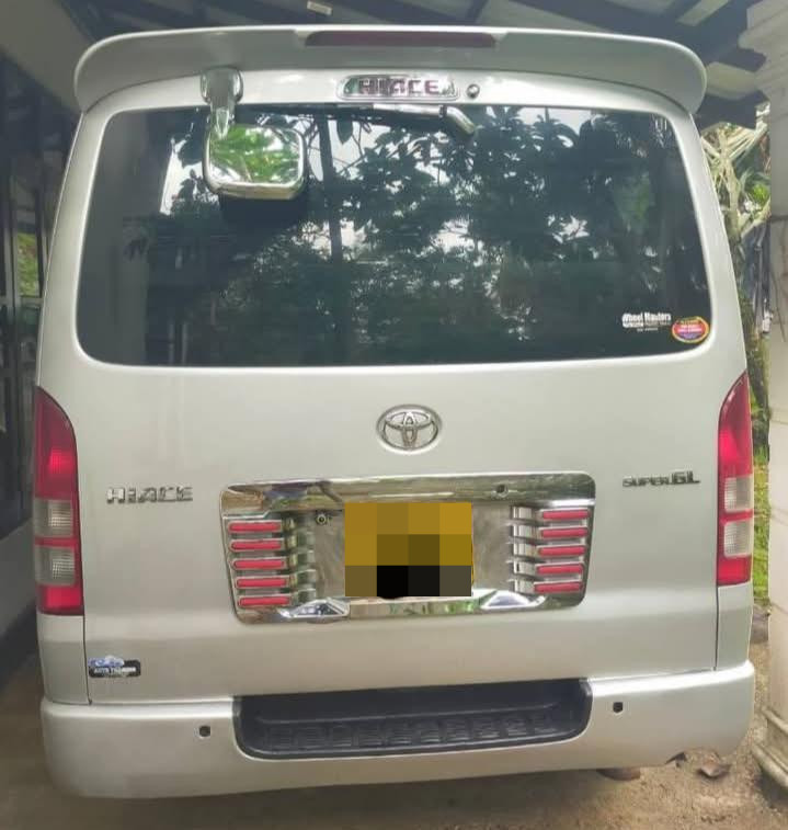 Toyota Hiace 2008 - பயன்படுத்தப்பட்டது வேன் sale in Sri Lanka - patpat.lk