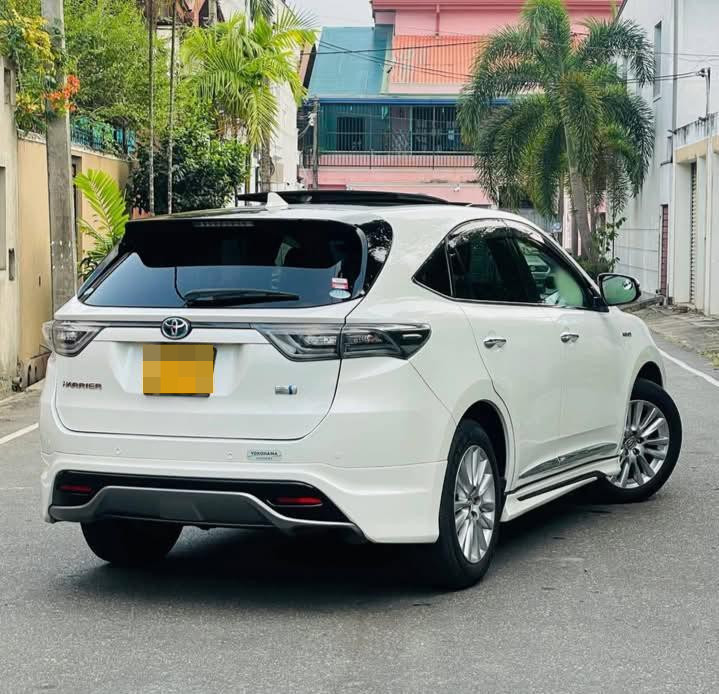 Toyota Harrier 2014 - பயன்படுத்தப்பட்டது SUV sale in Sri Lanka - patpat.lk