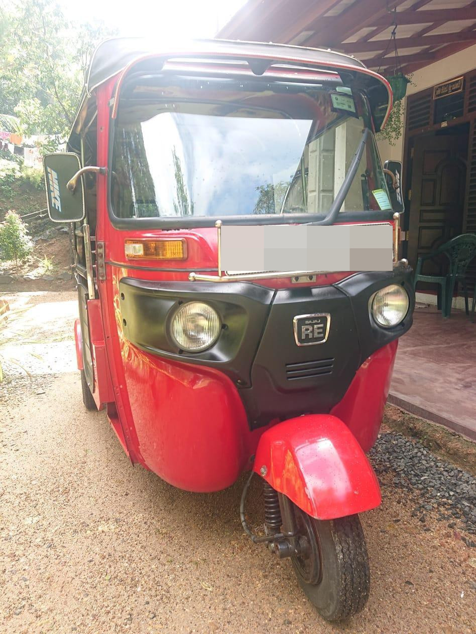 Bajaj Three Wheel 2019 - பயன்படுத்தப்பட்டது முச்சக்கர வண்டி sale in Sri Lanka - patpat.lk