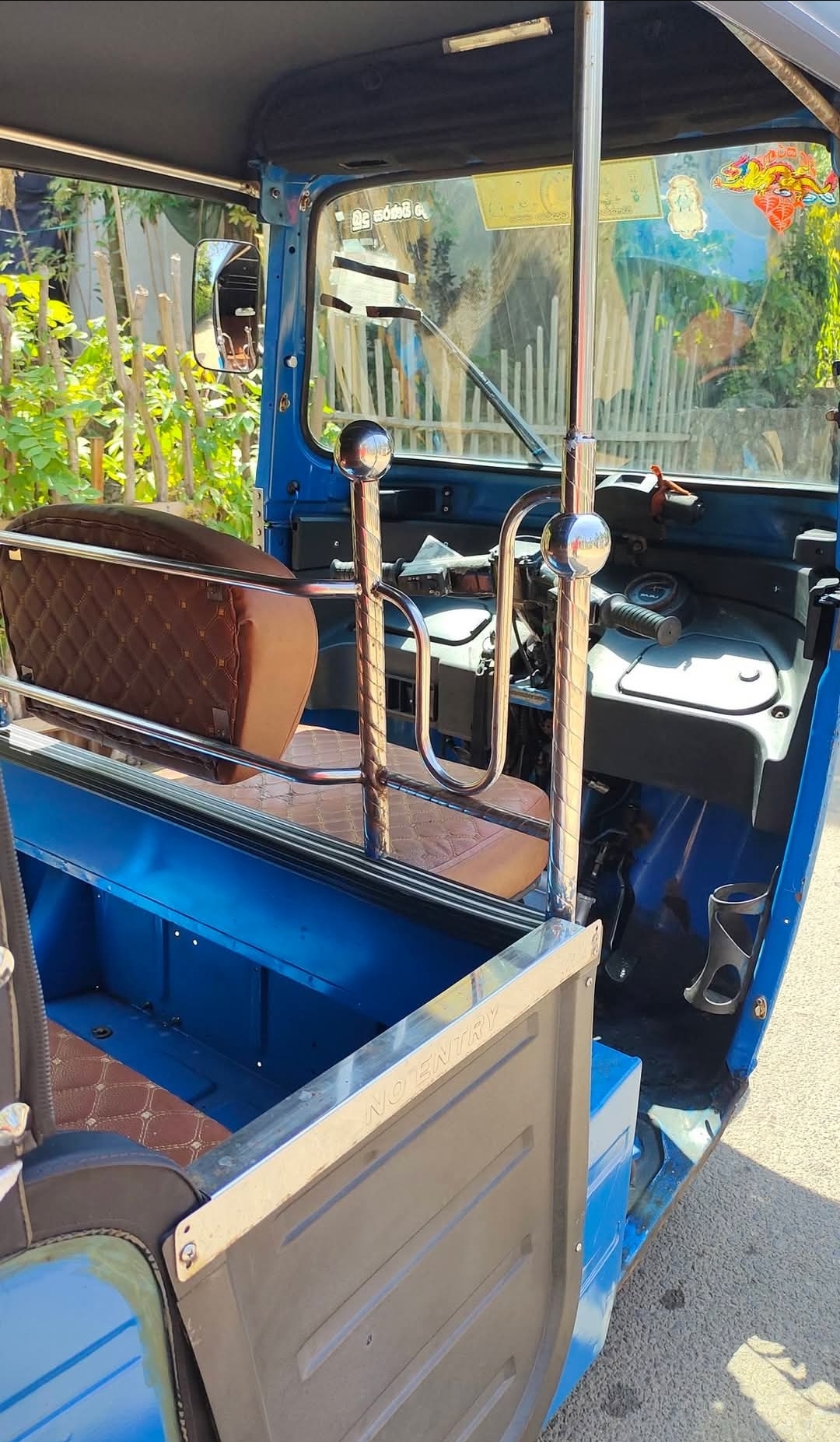 Bajaj Three Wheel 2014 - භාවිතා කරන ලද ත්‍රිරෝද රථය sale in Sri Lanka - patpat.lk