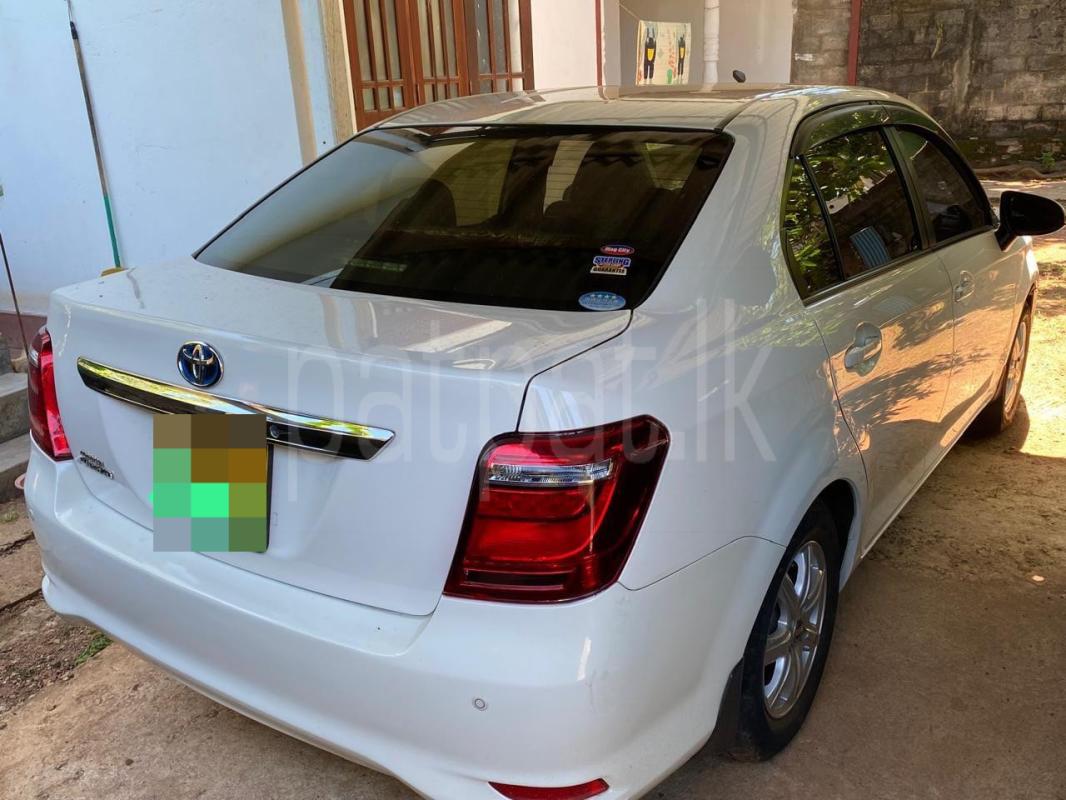 Toyota Axio 2017 - භාවිතා කරන ලද කාර් sale in Sri Lanka - patpat.lk