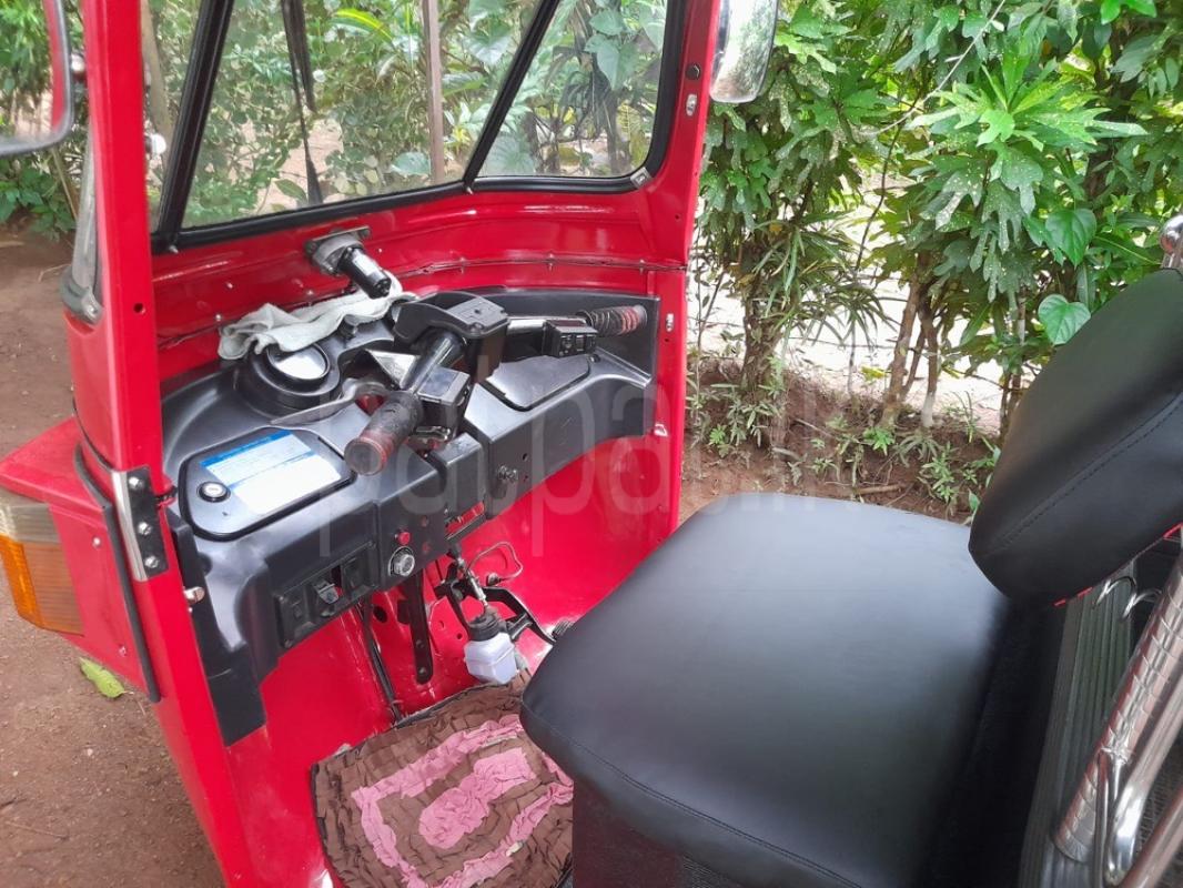 Bajaj Three Wheel 2010 - பயன்படுத்தப்பட்டது முச்சக்கர வண்டி sale in Sri Lanka - patpat.lk
