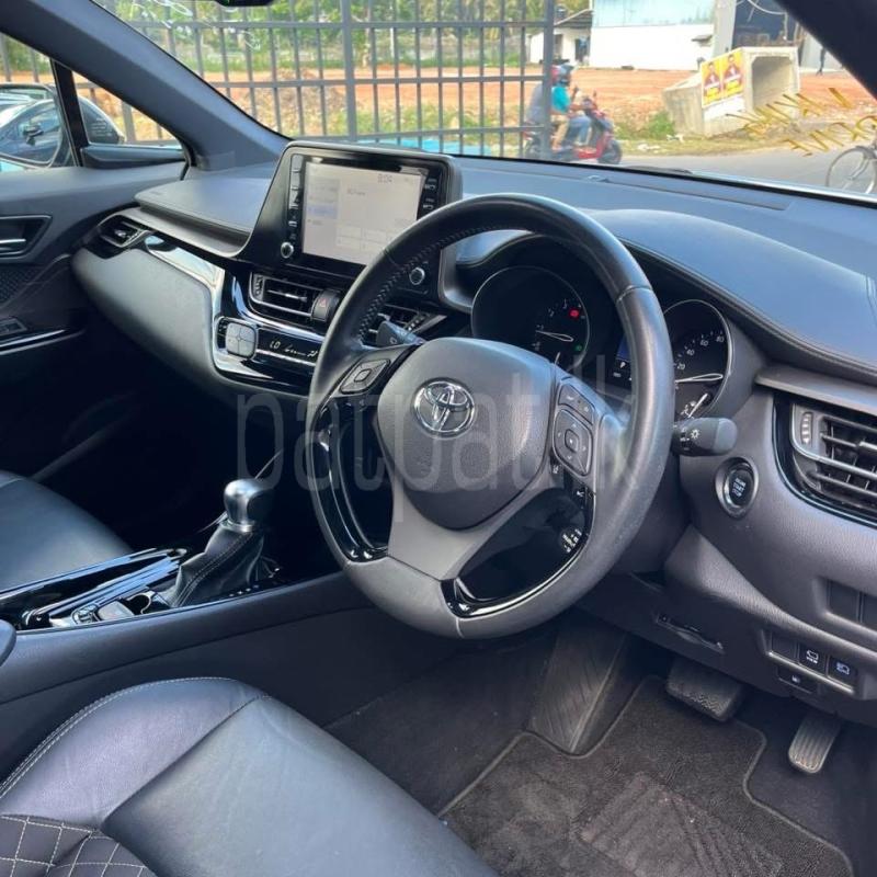Toyota CHR 2023 - Brand New SUV sale in Sri Lanka - patpat.lk