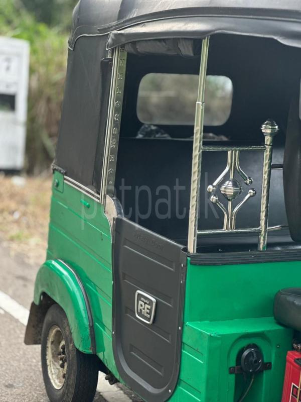Bajaj 4 stroke 2011 - Used Three wheeler sale in Sri Lanka - patpat.lk