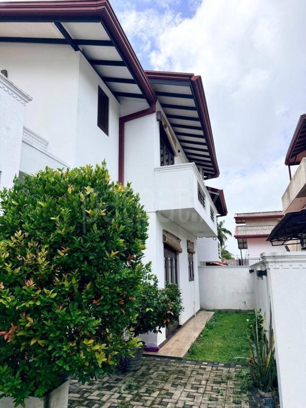 House for Sale in Athurugiriya