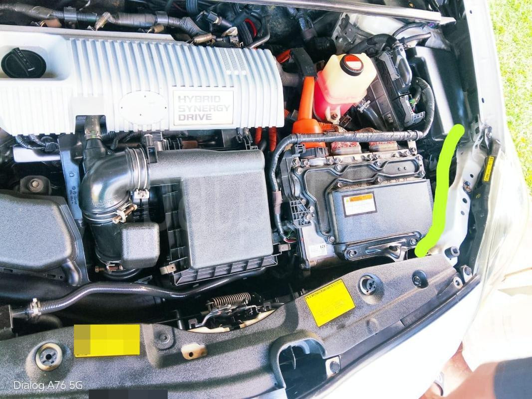 Toyota Prius 2014 - பயன்படுத்தப்பட்டது கார் sale in Sri Lanka - patpat.lk