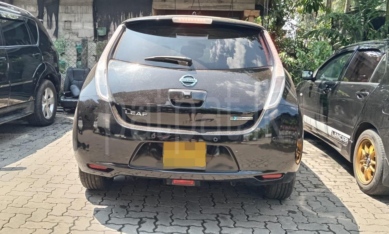Nissan Leaf 2013 - භාවිතා කරන ලද කාර් sale in Sri Lanka - patpat.lk