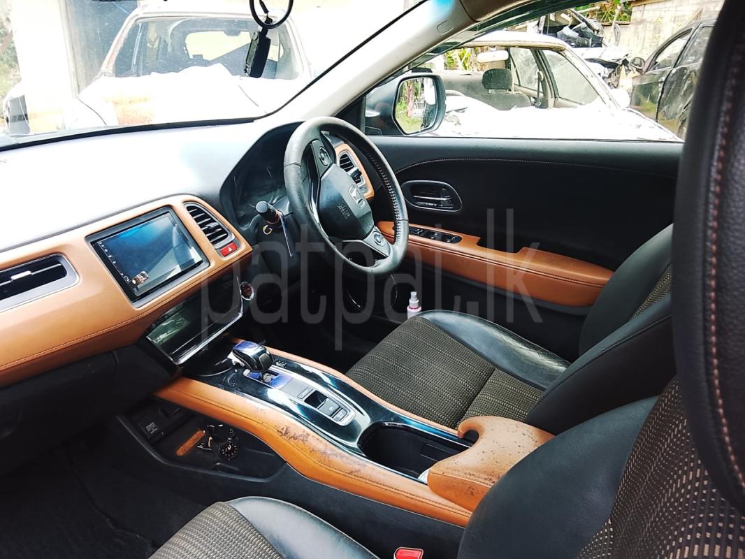 Honda Vezel 2014 - பயன்படுத்தப்பட்டது SUV sale in Sri Lanka - patpat.lk