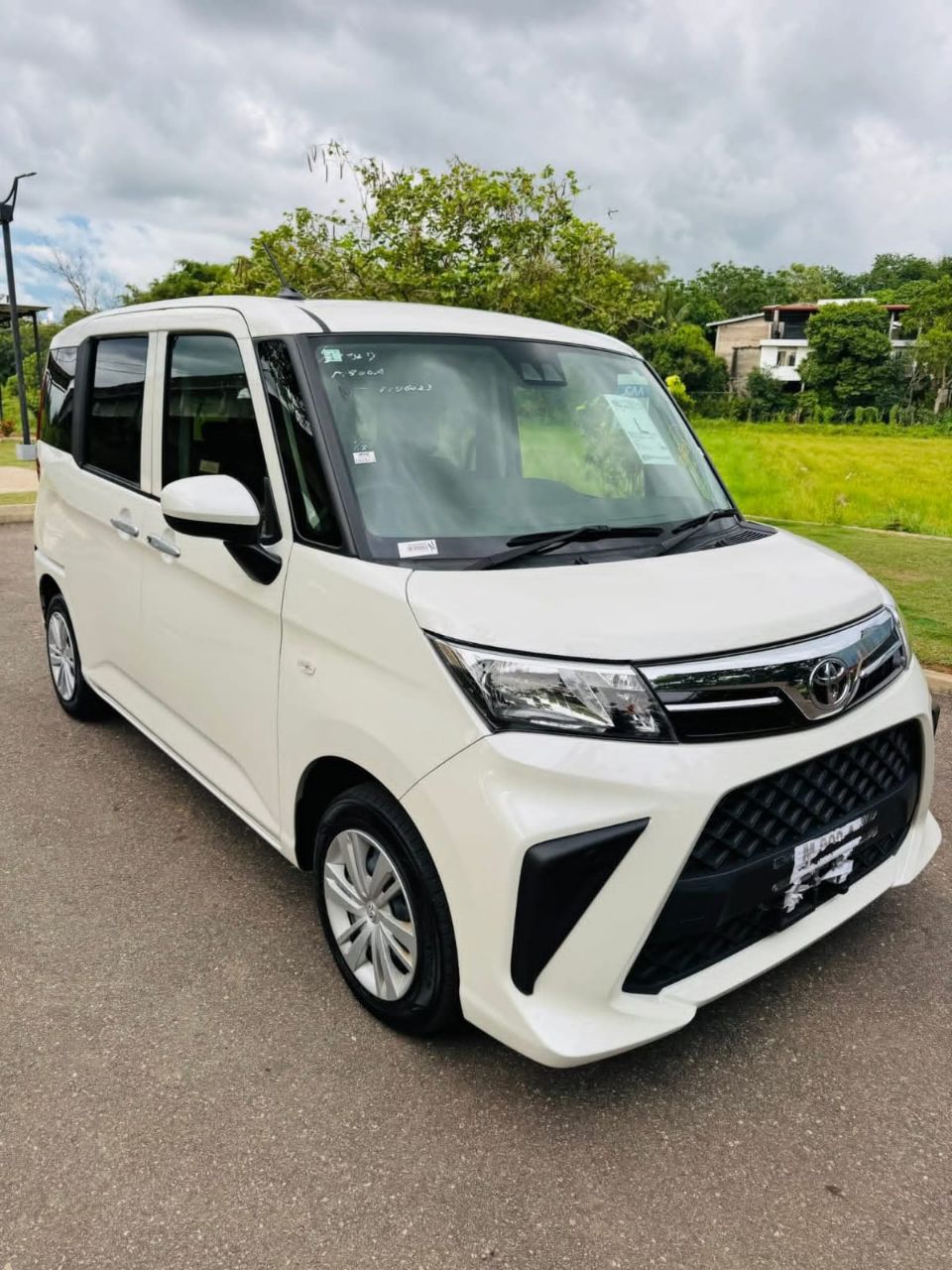 Toyota Roomy 2025 - භාවිතා කරන ලද වෑන් රථය sale in Sri Lanka - patpat.lk