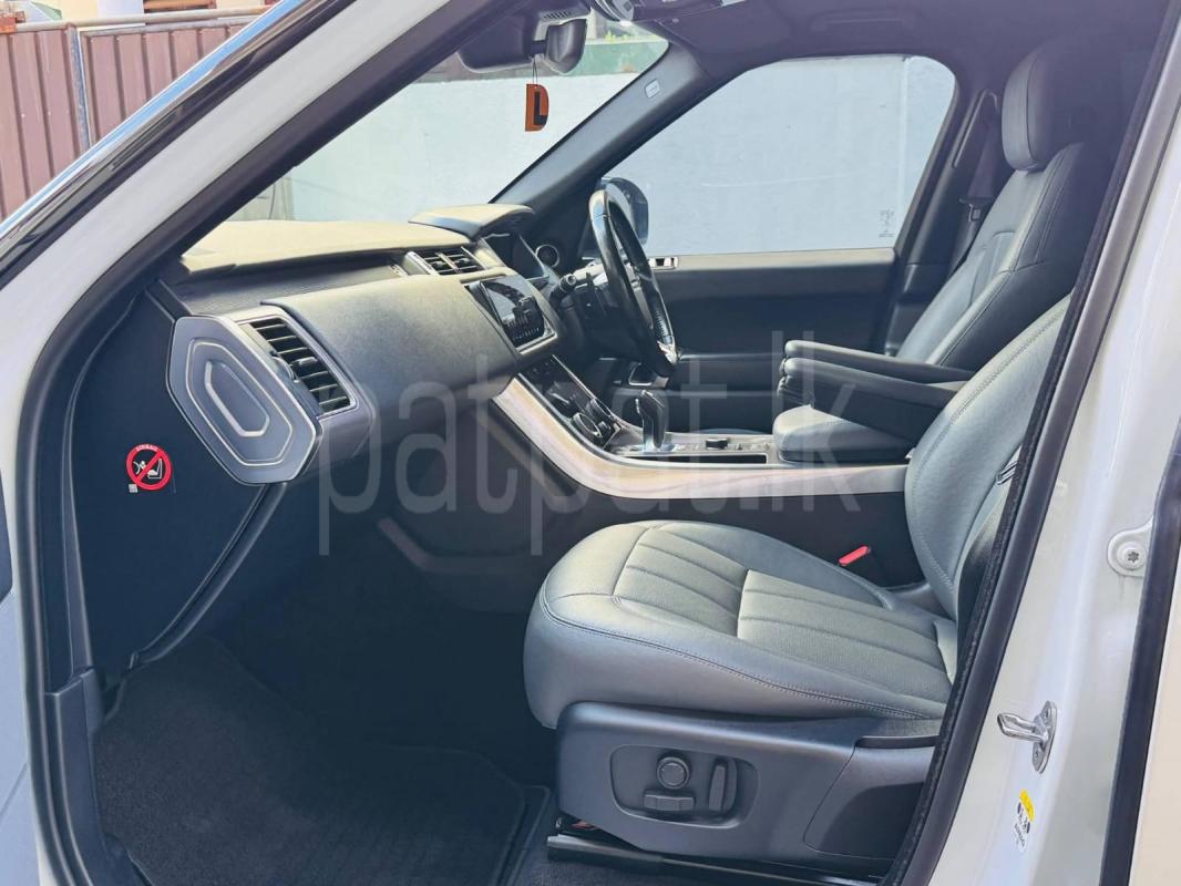 Land Rover Range Rover 2018 - பயன்படுத்தப்பட்டது SUV sale in Sri Lanka - patpat.lk
