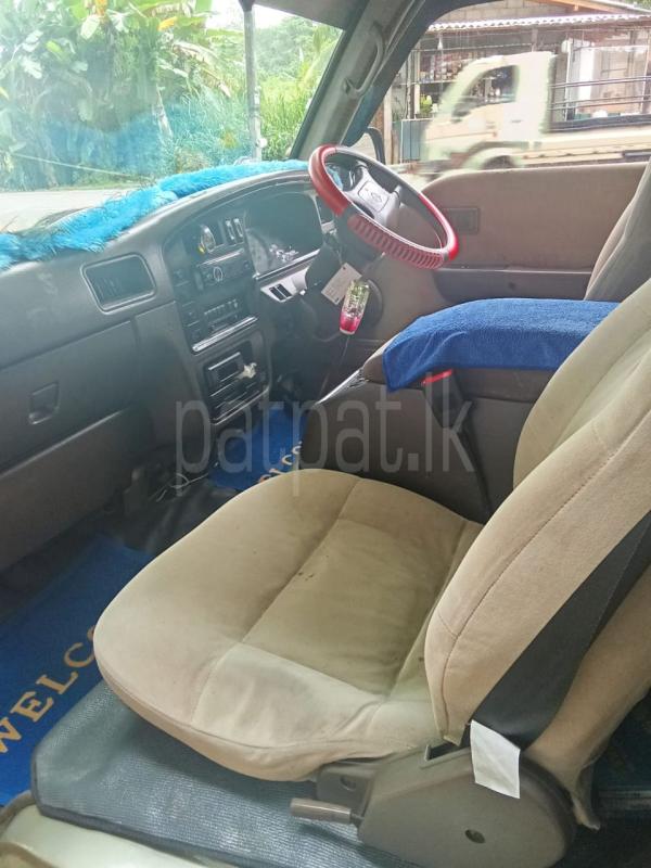 Nissan Caravan 2001 - பயன்படுத்தப்பட்டது வேன் sale in Sri Lanka - patpat.lk