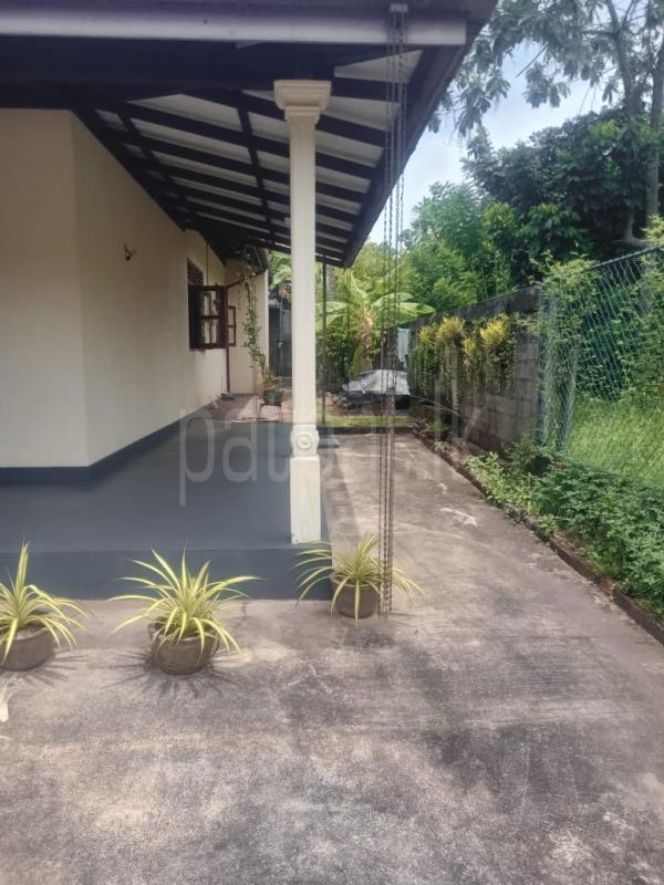 House for Sale in Kotugoda ads-image-1