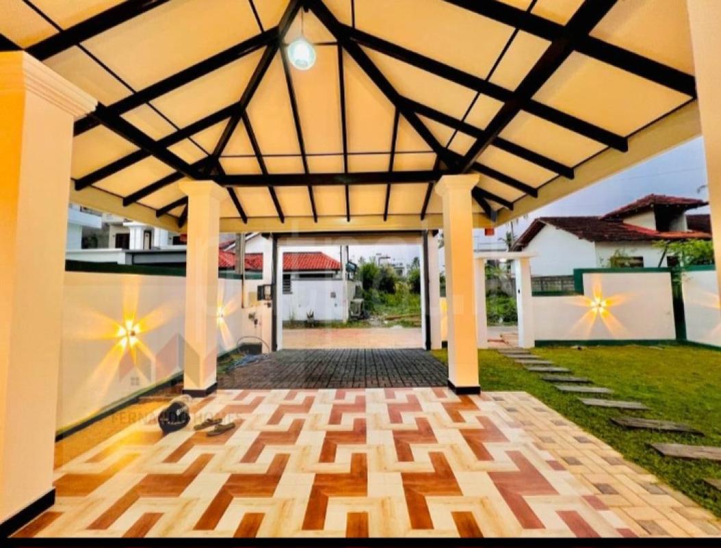 House for Sale in Negombo ads-image-1