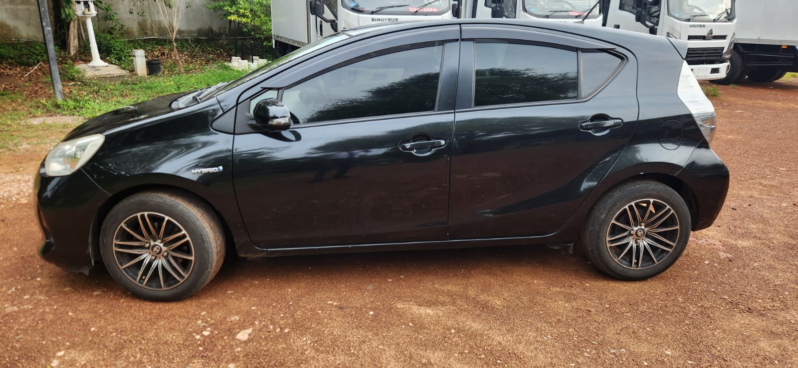 Toyota Aqua 2013 - பயன்படுத்தப்பட்டது கார் sale in Sri Lanka - patpat.lk