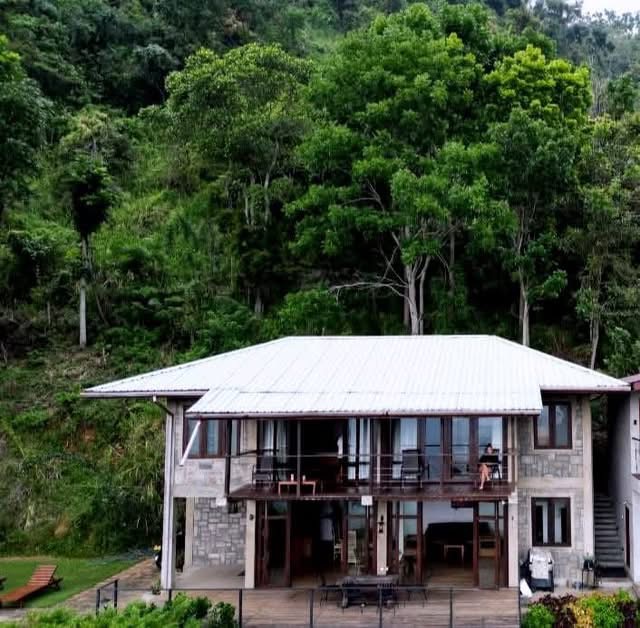 Hotel for Sale in Bandarawela