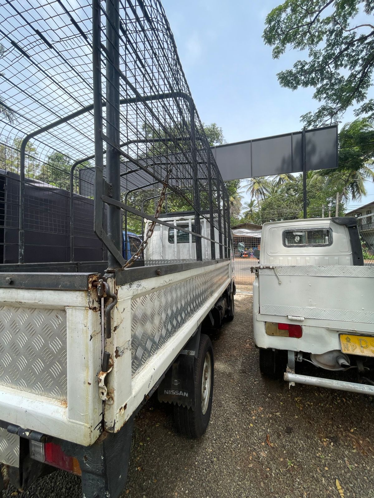 Mazda Titan 2003 - பயன்படுத்தப்பட்டது டிரக் sale in Sri Lanka - patpat.lk
