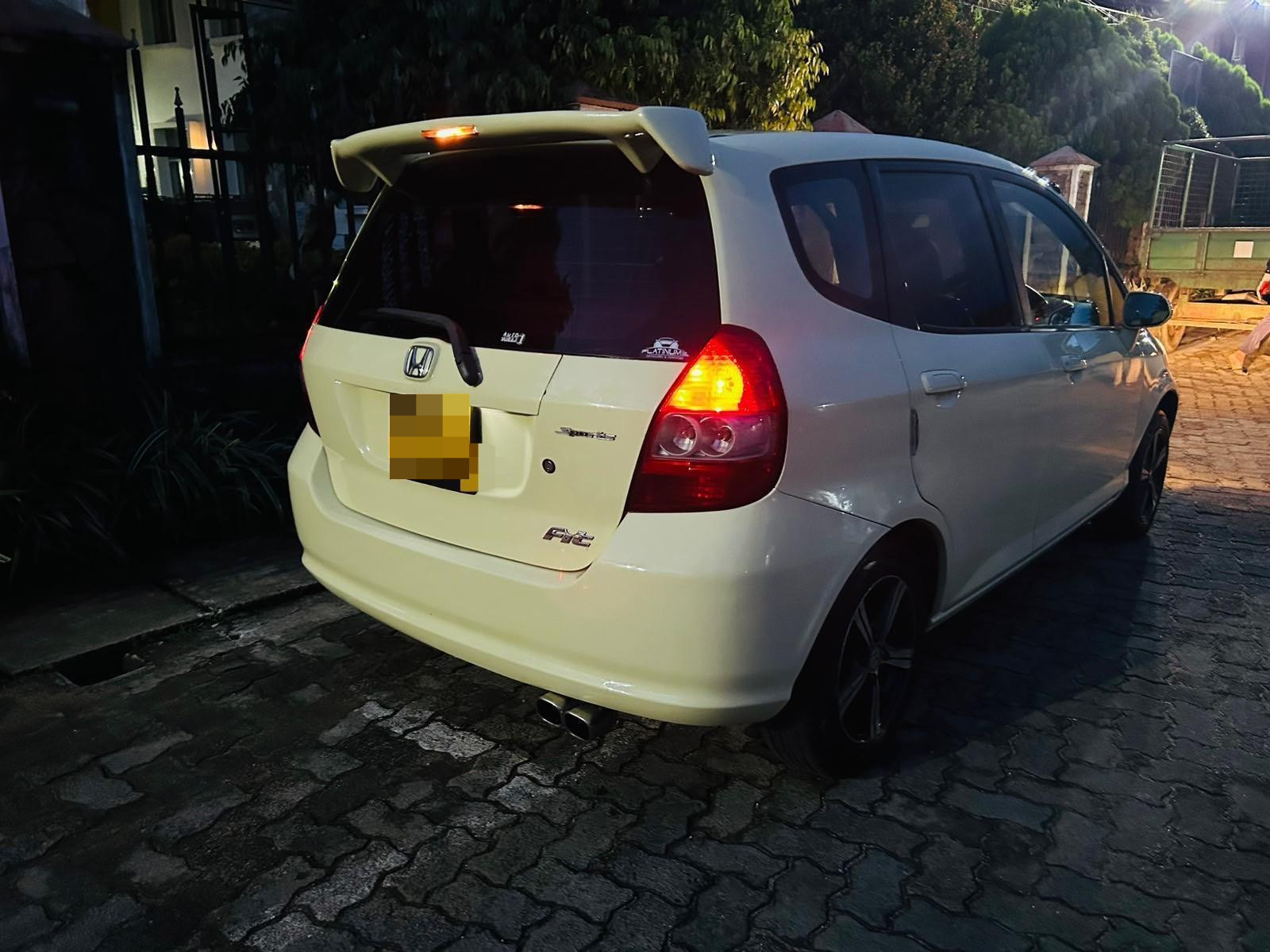 Honda Fit 2002 - பயன்படுத்தப்பட்டது கார் sale in Sri Lanka - patpat.lk