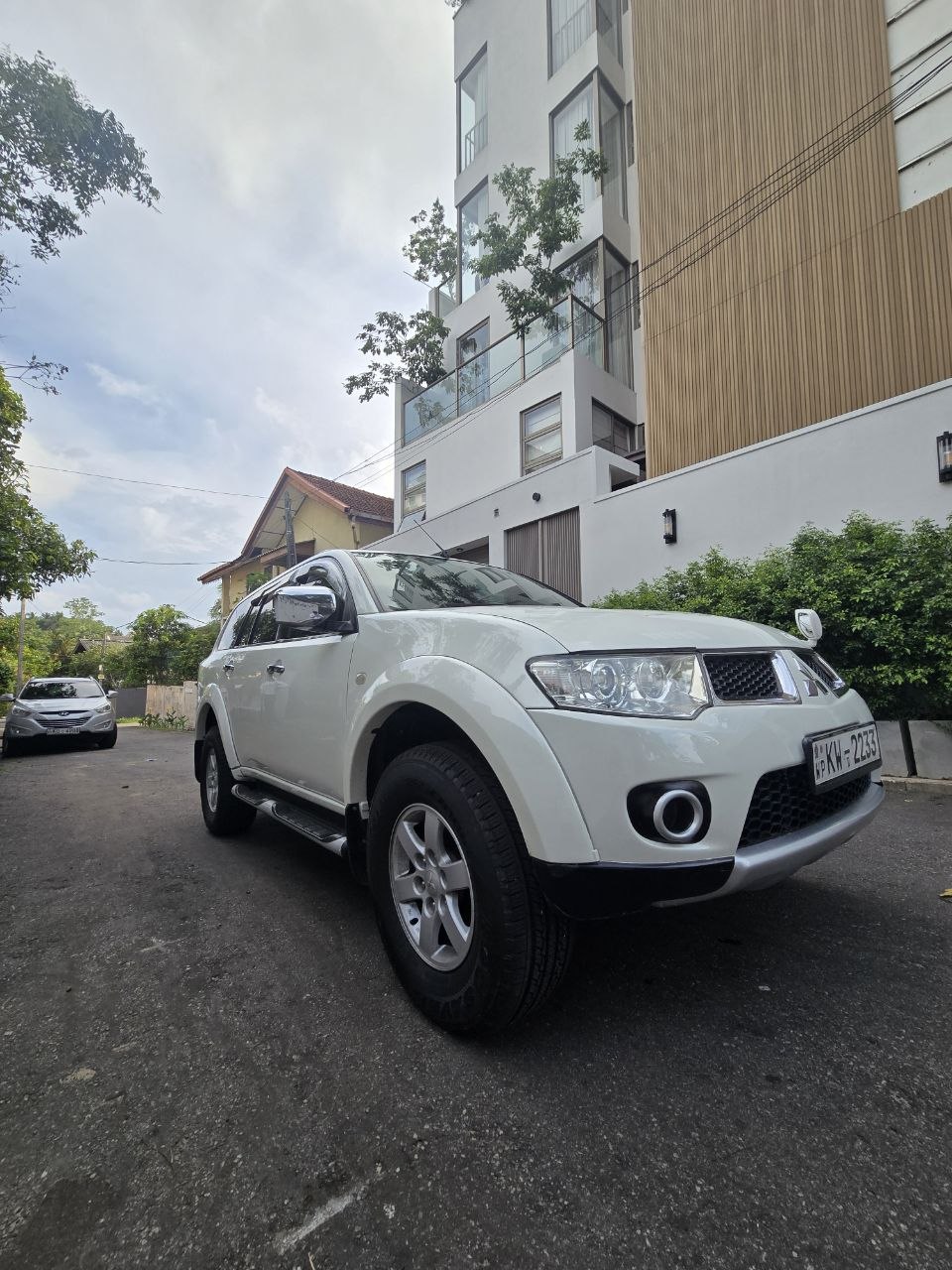 Mitsubishi Montero Sport 2012 - Used SUV sale in Sri Lanka - patpat.lk
