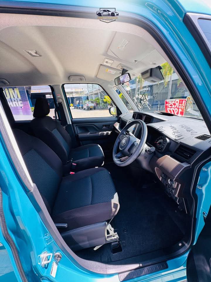 Toyota Roomy 2023 - Used Van sale in Sri Lanka - patpat.lk