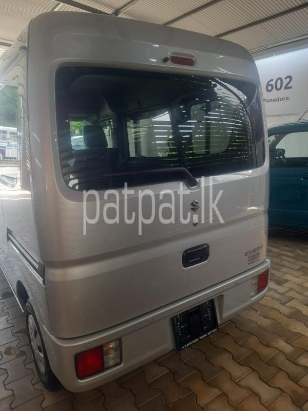 Advertisement image 6