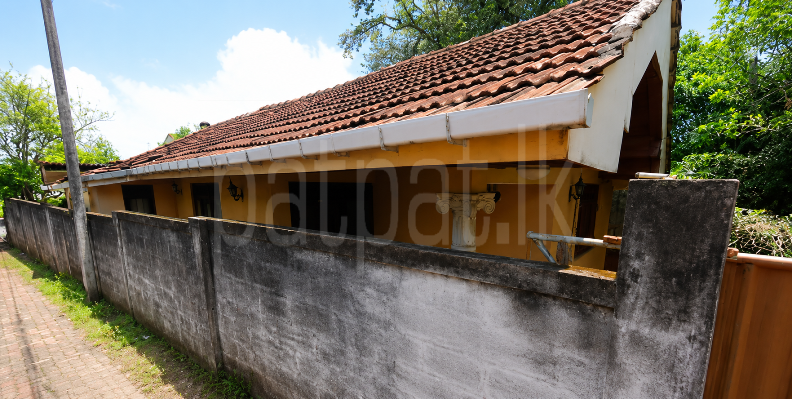 House for Sale in Boralesgamuwa
