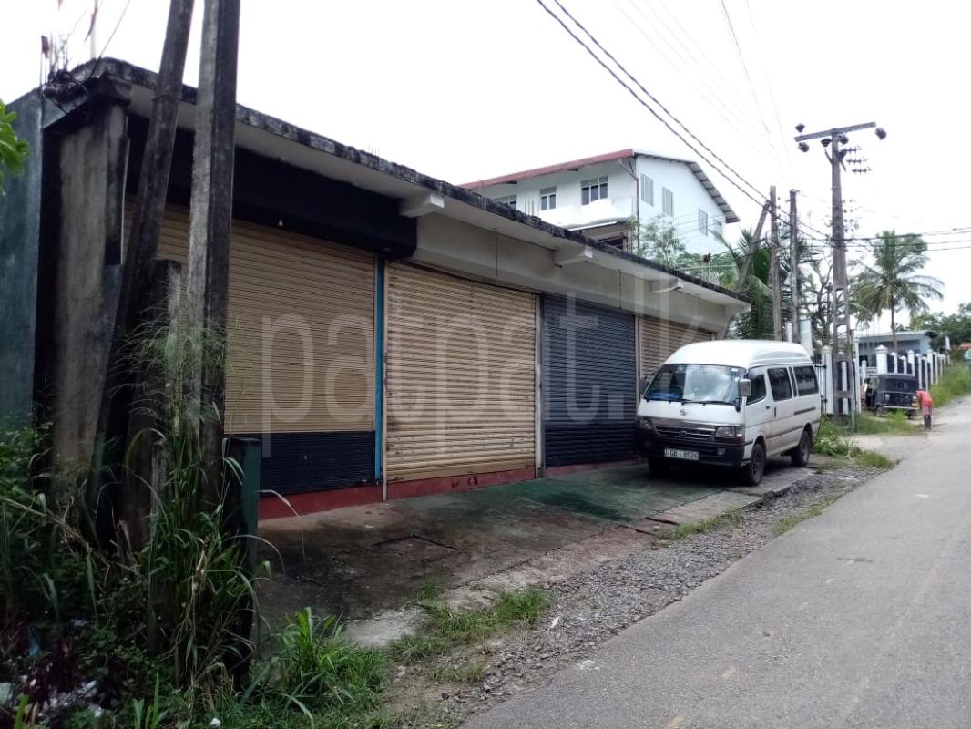 Building for Sale in Veyangoda