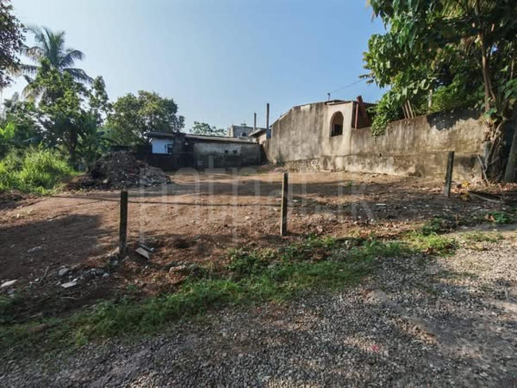 Residential Land for Sale in Talawatugoda