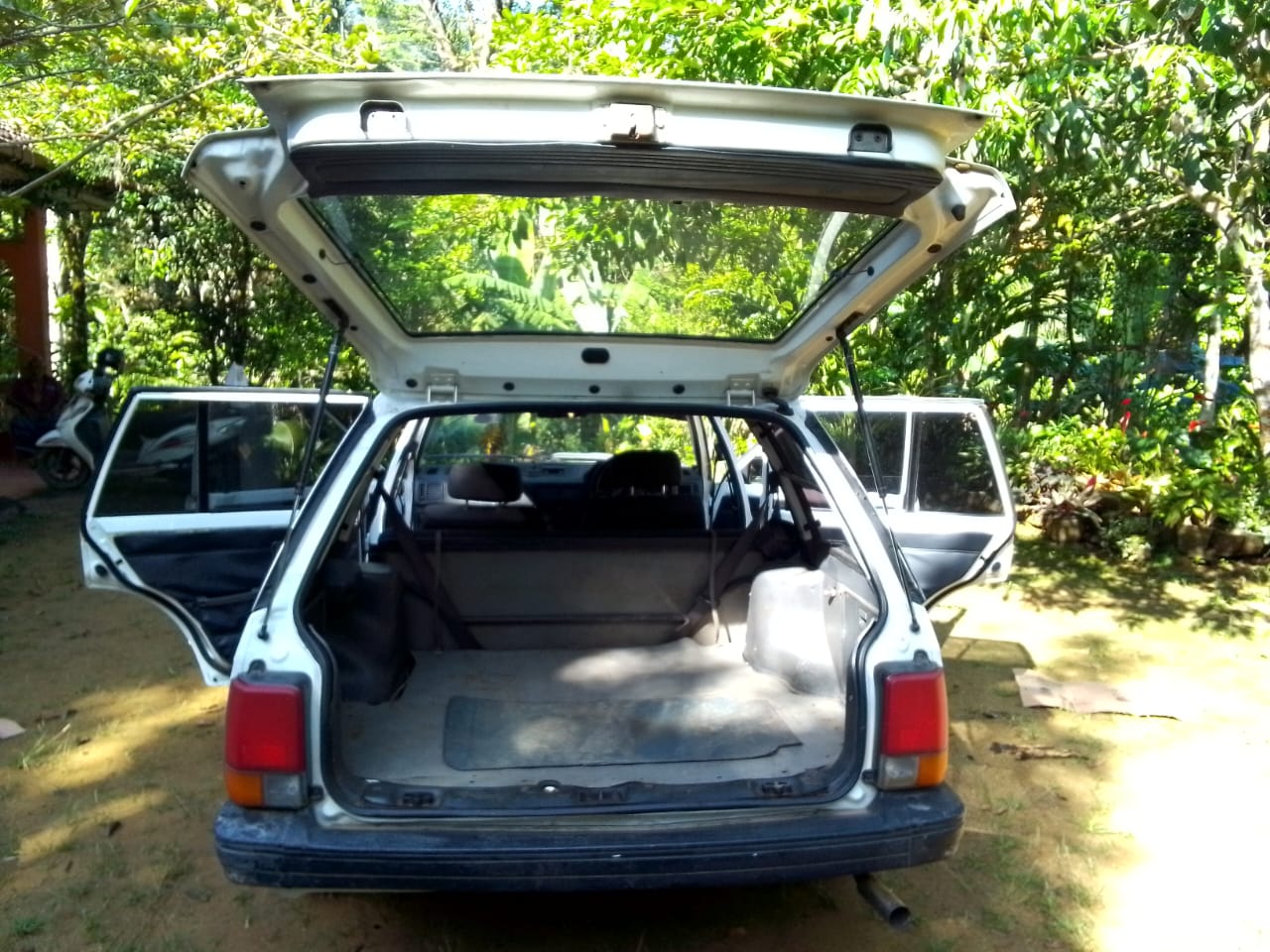 Ford Laser 1994 - Used Car sale in Sri Lanka - patpat.lk