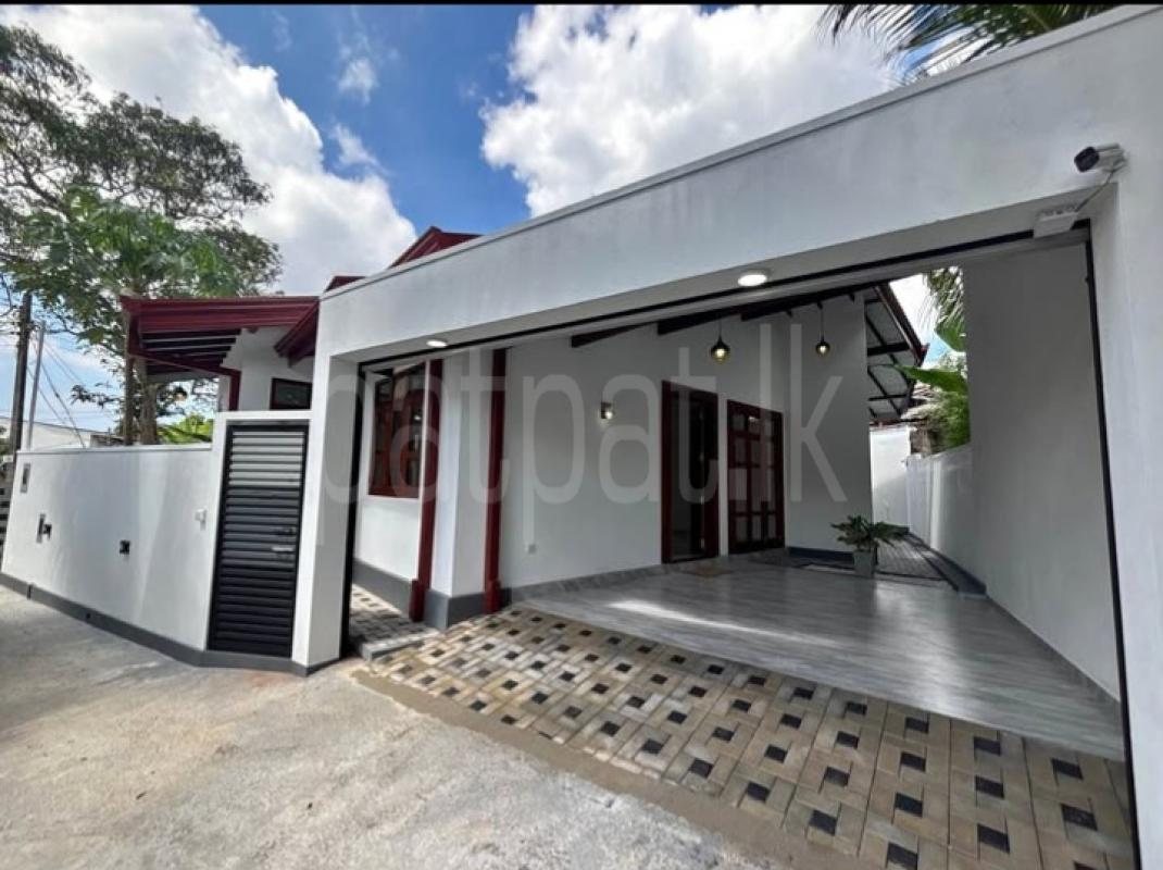 House for Sale in Ragama ads-image-1