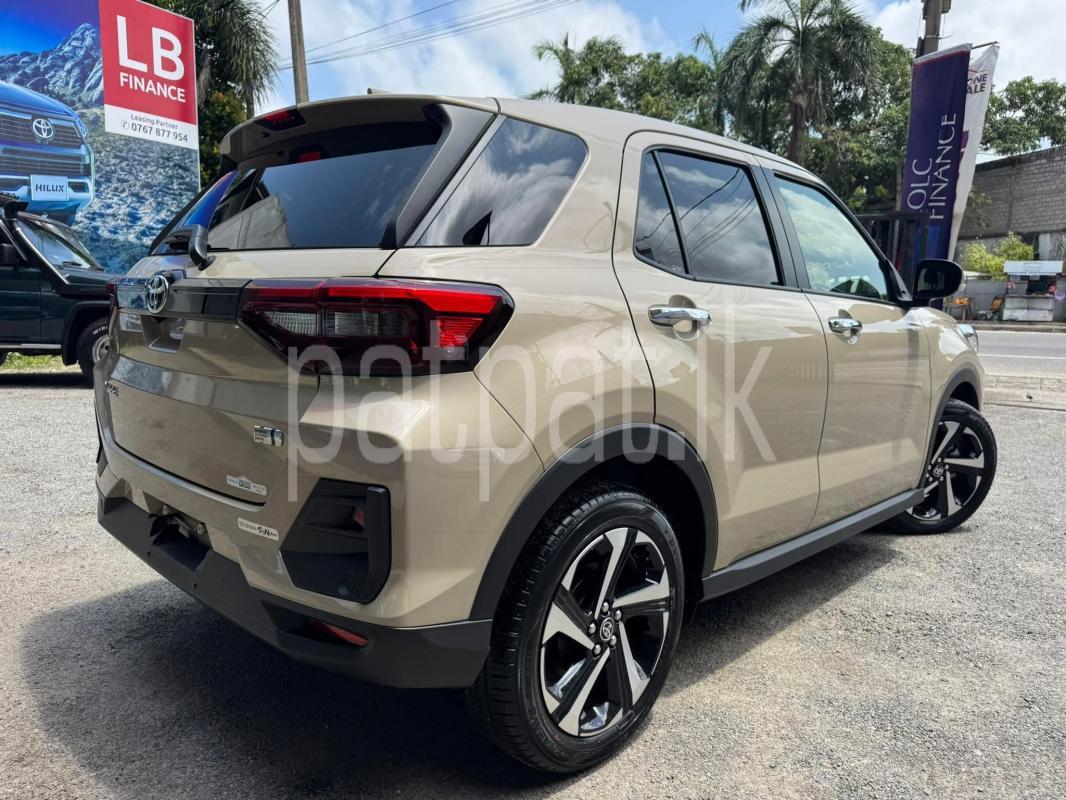 Advertisement image 6