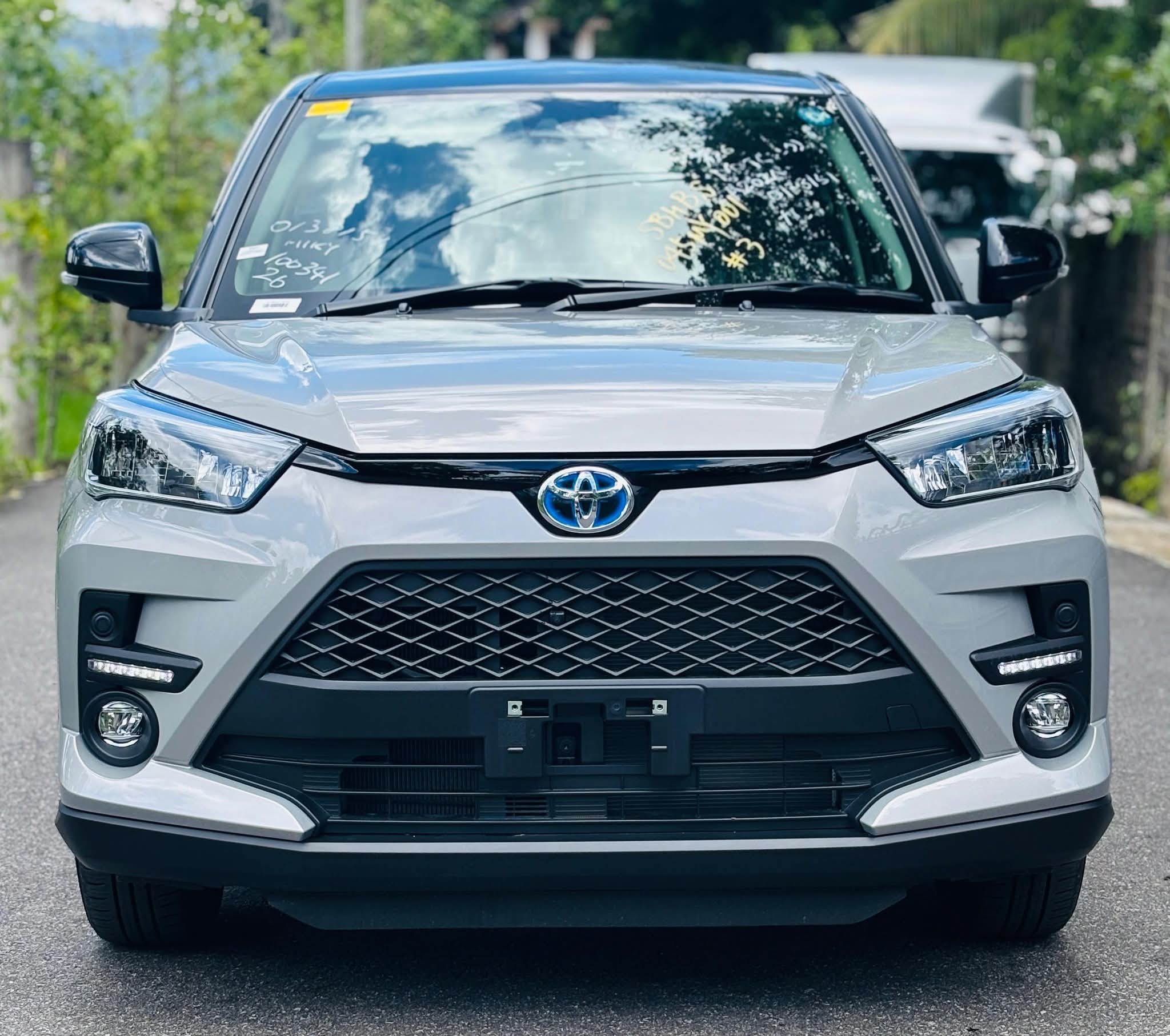 Toyota Raize 2025 - சான்றளிக்கப்பட்டது SUV sale in Sri Lanka - patpat.lk