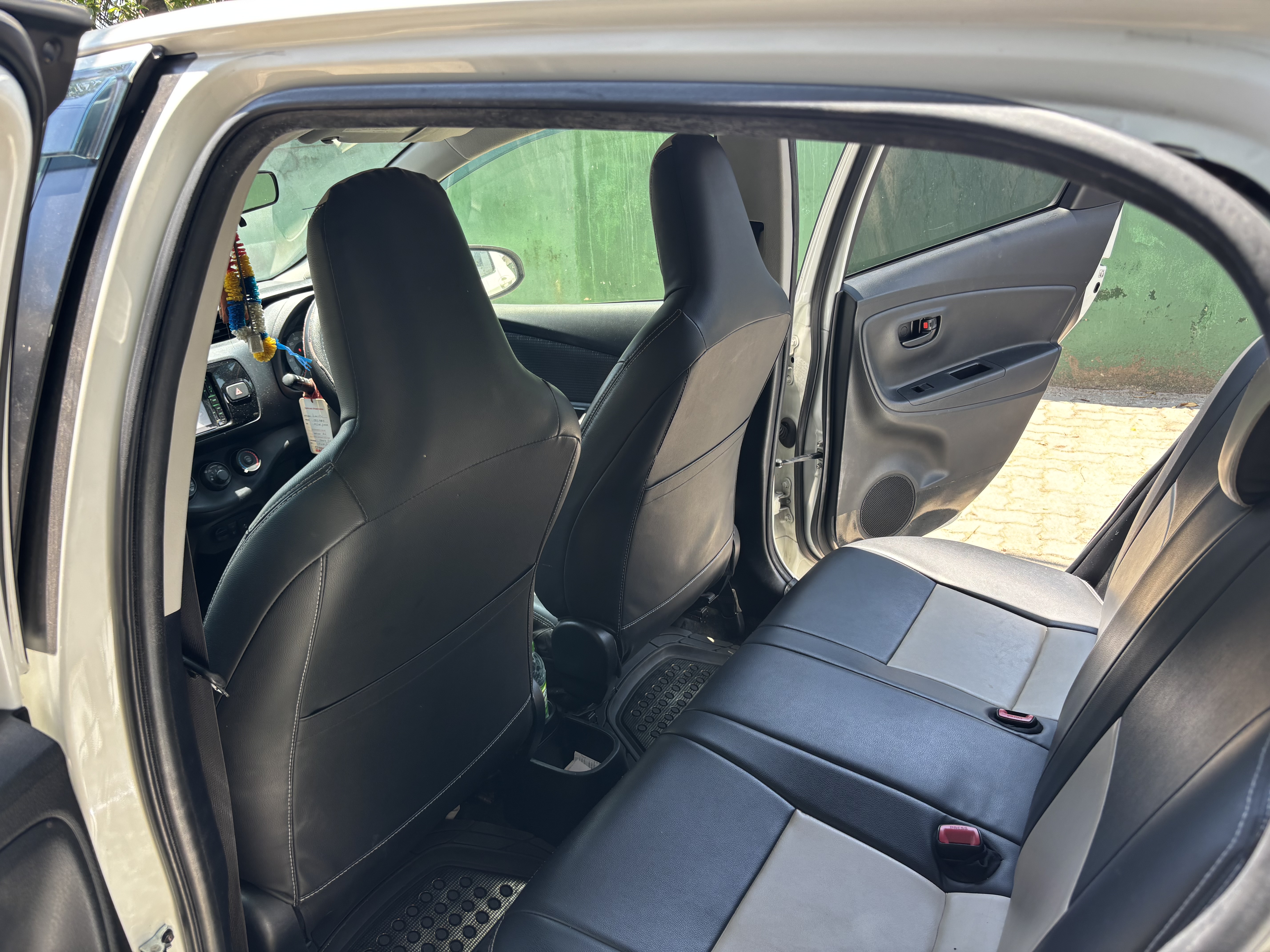 Toyota Vitz 2017 - Used Car sale in Sri Lanka - patpat.lk