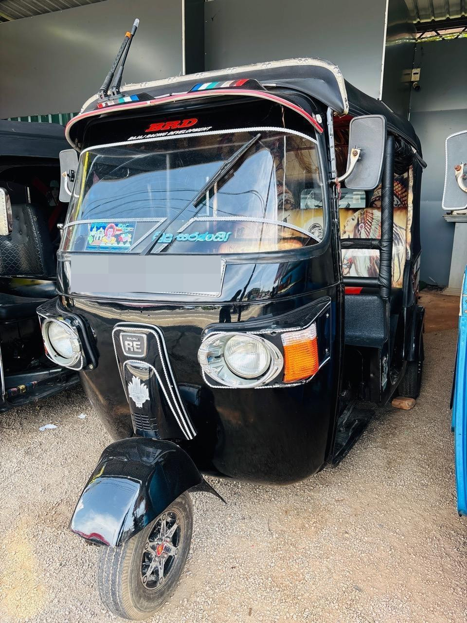 Bajaj Three Wheel 2011 - பயன்படுத்தப்பட்டது முச்சக்கர வண்டி sale in Sri Lanka - patpat.lk