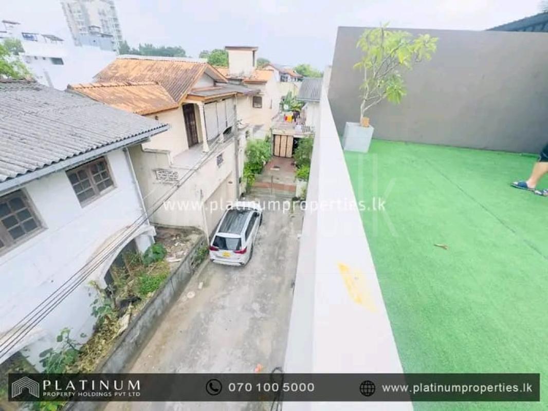 Advertisement image 5