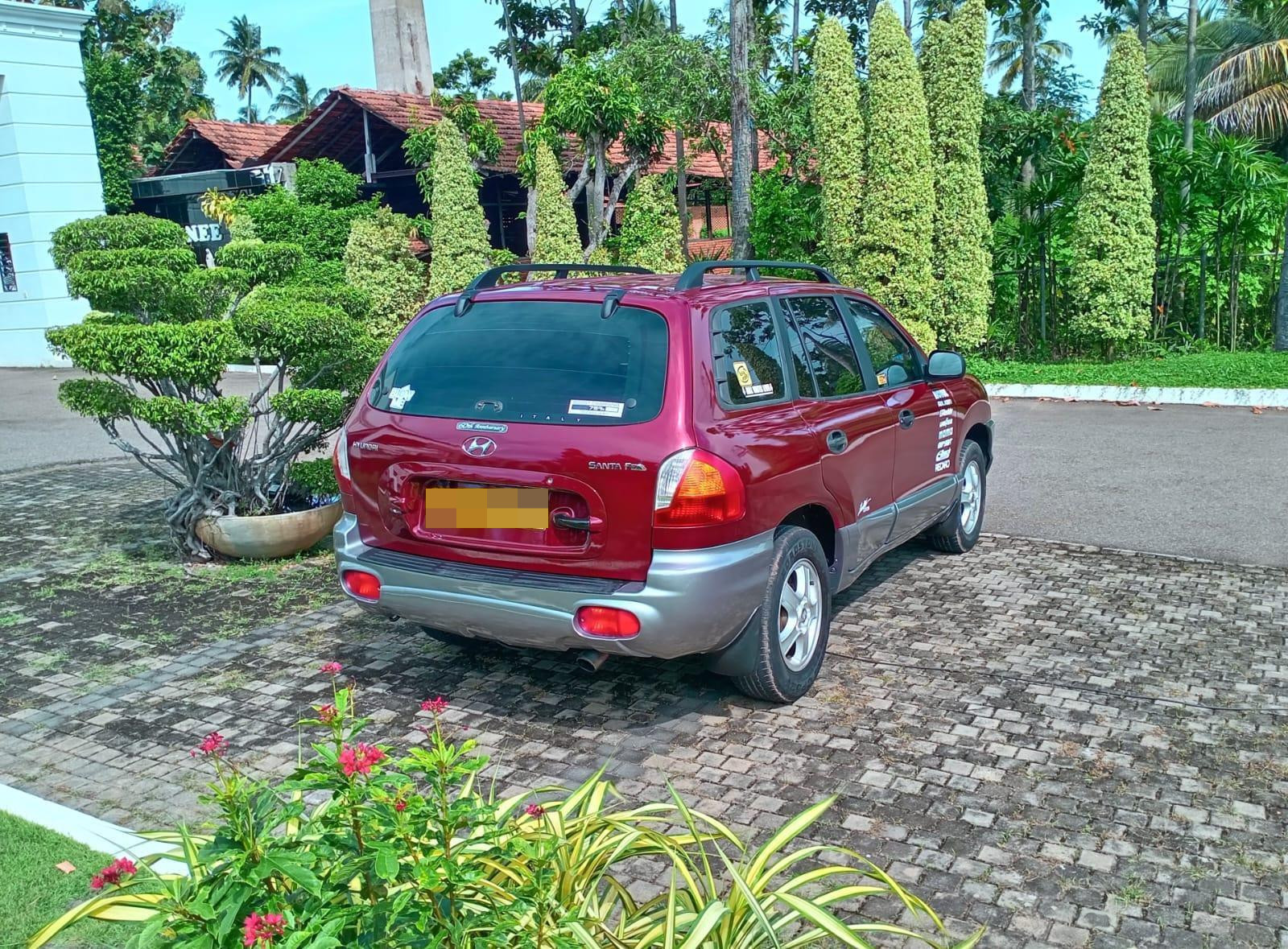 Hyundai Santa Fe 2004 - Used SUV sale in Sri Lanka - patpat.lk