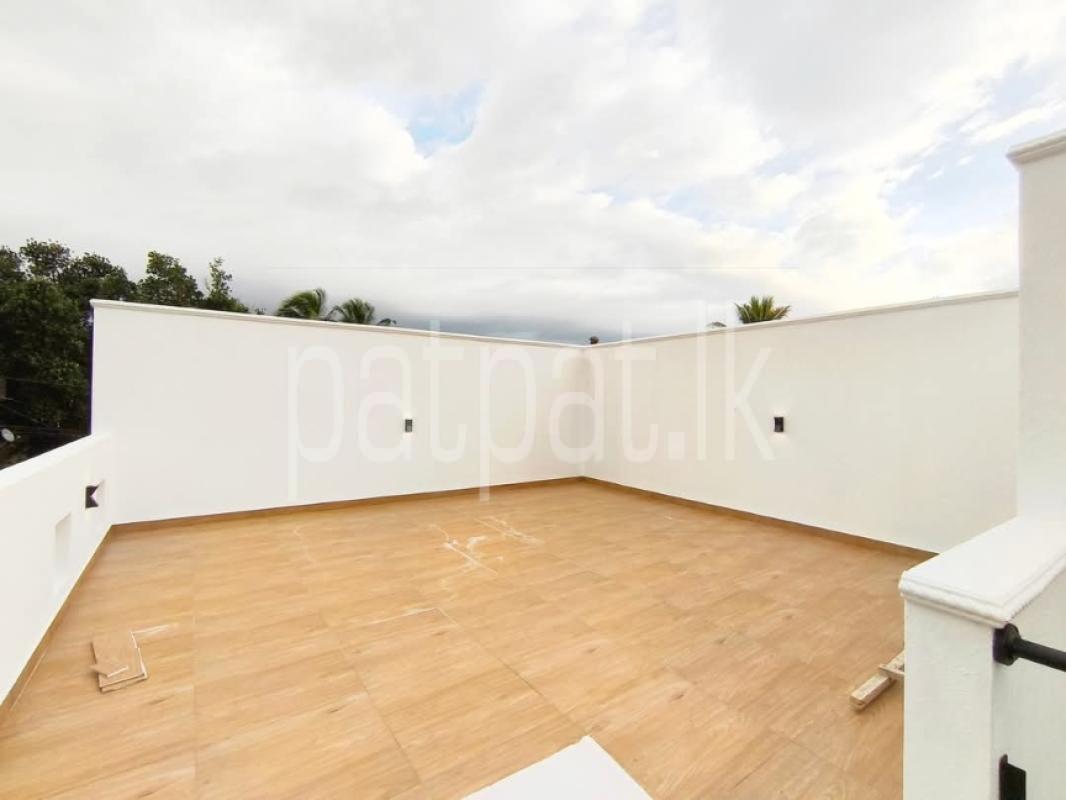 Advertisement image 6