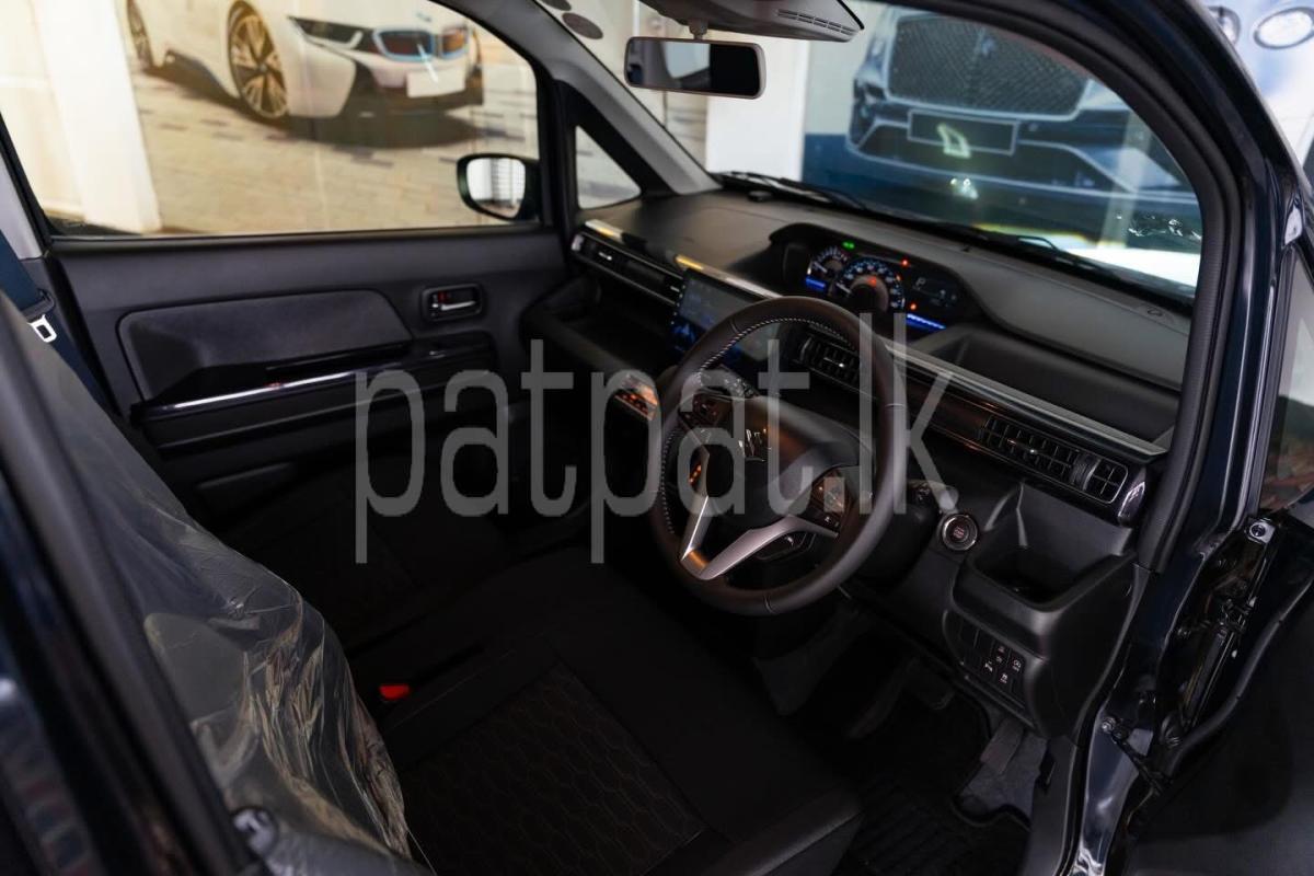 Advertisement image 4