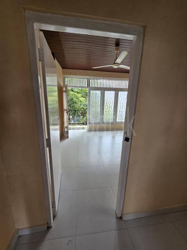 Advertisement image 10